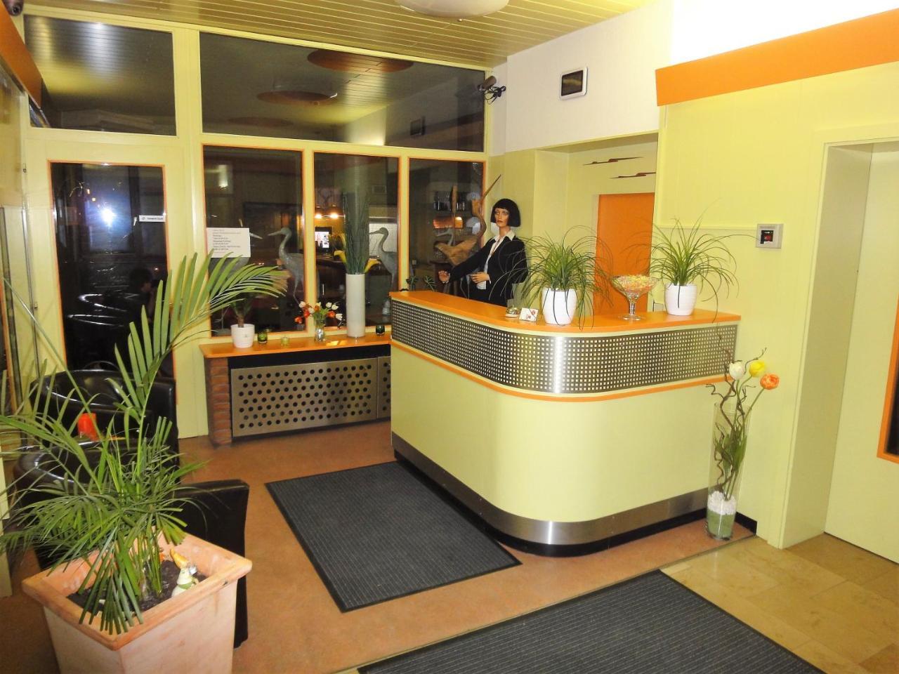 היידלברג Hotel Kranich מראה חיצוני תמונה